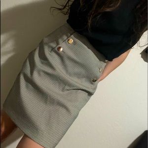 KNEE LENGTH SKIRT PLAID GOLD BUTTONS